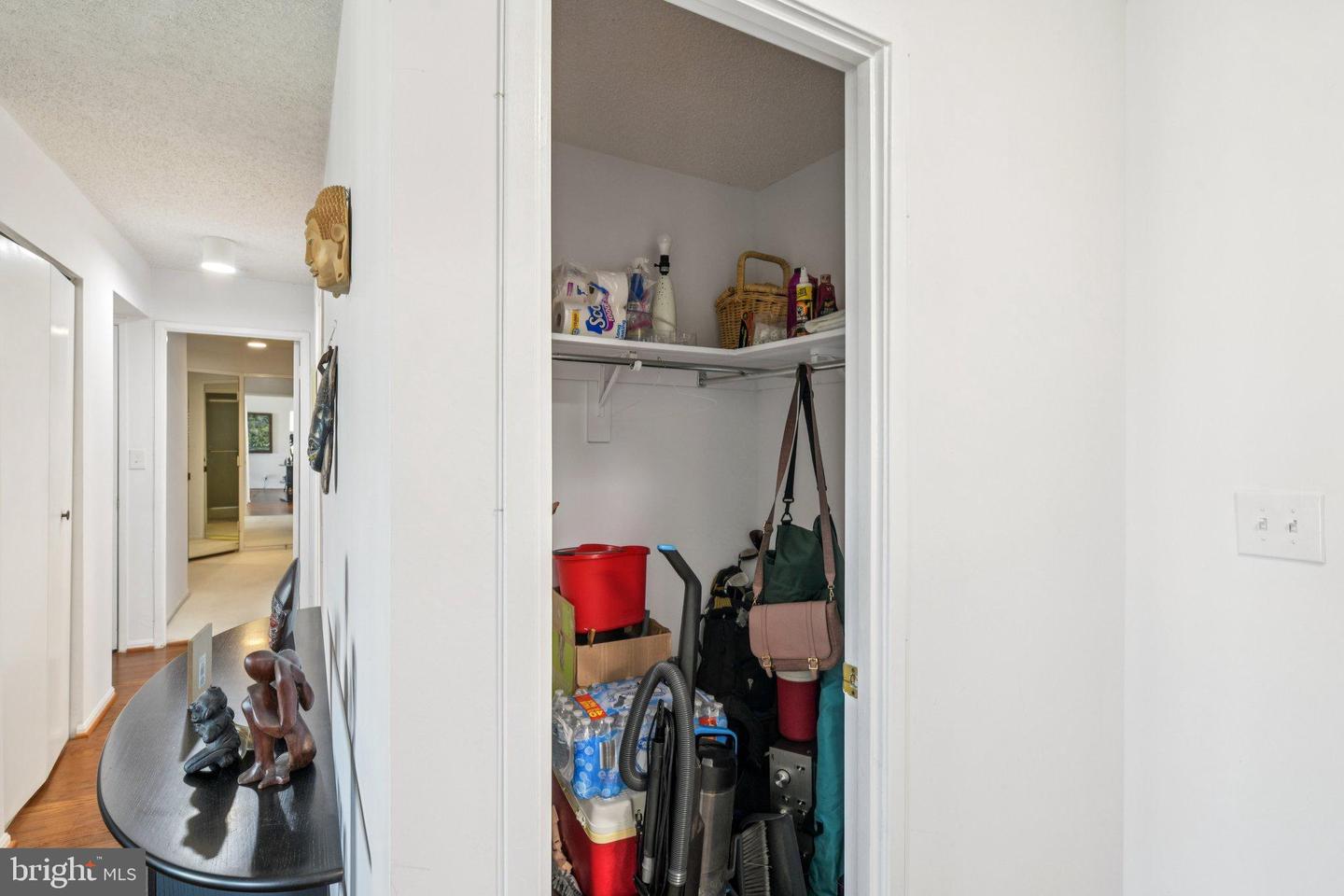 5904 MOUNT EAGLE DR #1615, ALEXANDRIA, Virginia 22303, 2 Bedrooms Bedrooms, 8 Rooms Rooms,2 BathroomsBathrooms,Residential,For sale,5904 MOUNT EAGLE DR #1615,VAFX2283386 MLS # VAFX2283386