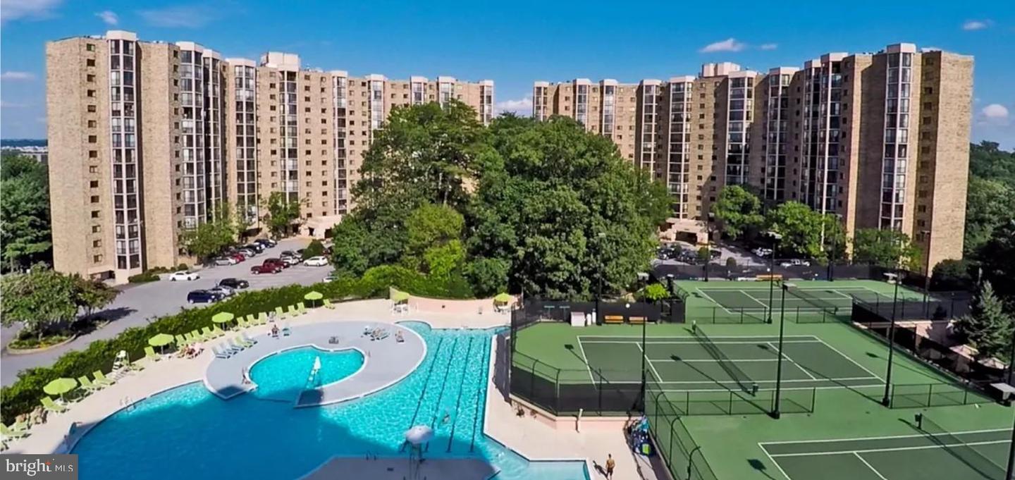 5904 MOUNT EAGLE DR #1615, ALEXANDRIA, Virginia 22303, 2 Bedrooms Bedrooms, 8 Rooms Rooms,2 BathroomsBathrooms,Residential,For sale,5904 MOUNT EAGLE DR #1615,VAFX2283386 MLS # VAFX2283386