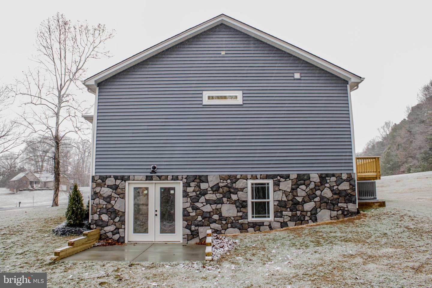 22 LAKE COUNTRY DR, MINERAL, Virginia 23117, 3 Bedrooms Bedrooms, 14 Rooms Rooms,3 BathroomsBathrooms,Residential,For sale,22 LAKE COUNTRY DR,VALA2009076 MLS # VALA2009076 22 LAKE COUNTRY DR, MINERAL, Virginia 23117, 3 Bedrooms Bedrooms, 14 Rooms Rooms,3 BathroomsBathrooms,Residential,For sale,22 LAKE COUNTRY DR,VALA2009076 MLS # VALA2009076