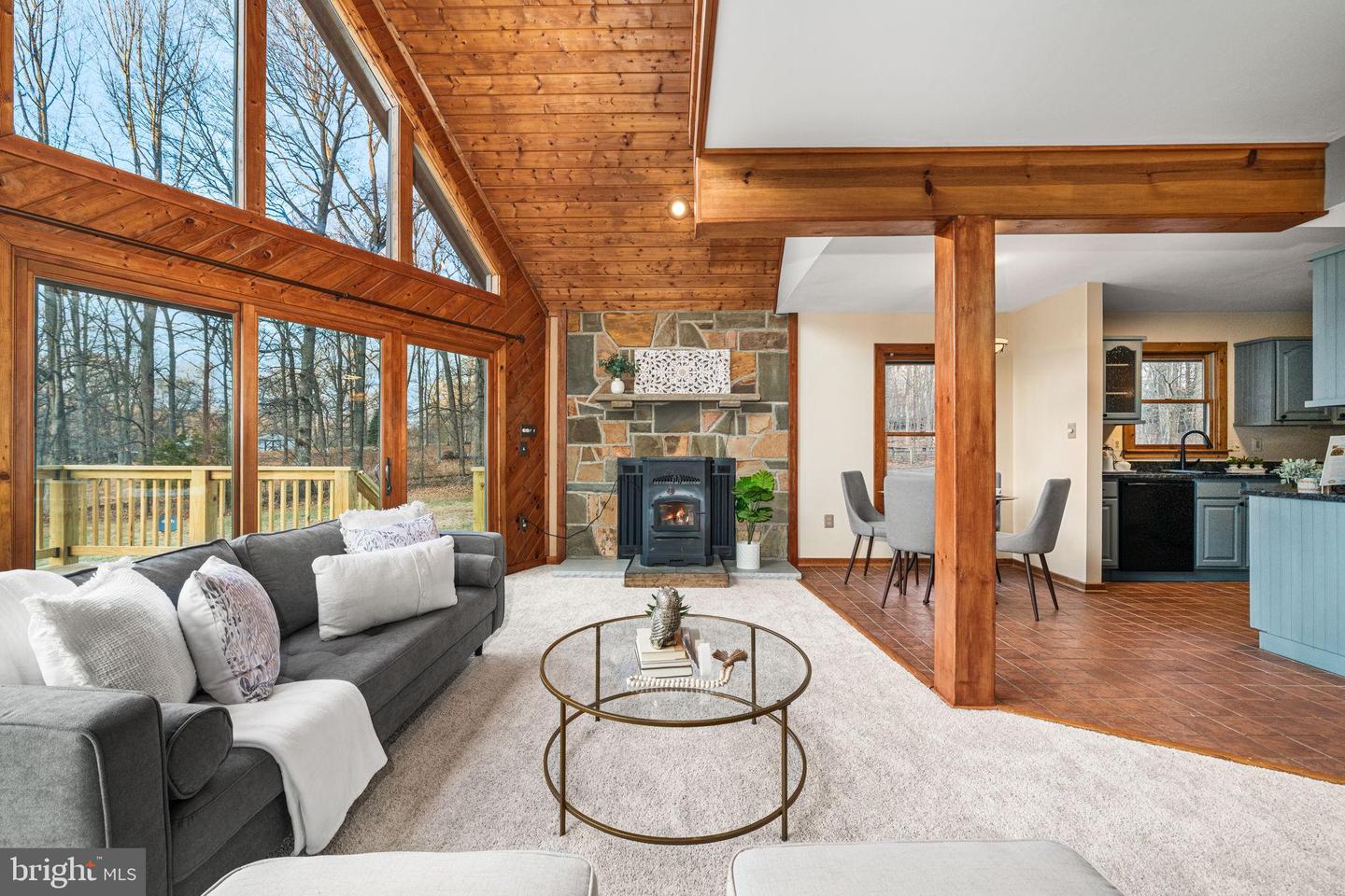 3840 MOUNT ATLAS LN, HAYMARKET, Virginia 20169, 3 Bedrooms Bedrooms, 12 Rooms Rooms,3 BathroomsBathrooms,Residential,For sale,3840 MOUNT ATLAS LN,VAPW2109796 MLS # VAPW2109796