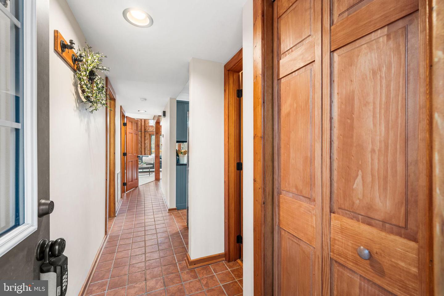 3840 MOUNT ATLAS LN, HAYMARKET, Virginia 20169, 3 Bedrooms Bedrooms, 12 Rooms Rooms,3 BathroomsBathrooms,Residential,For sale,3840 MOUNT ATLAS LN,VAPW2109796 MLS # VAPW2109796