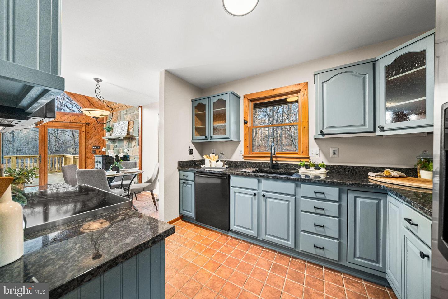 3840 MOUNT ATLAS LN, HAYMARKET, Virginia 20169, 3 Bedrooms Bedrooms, 12 Rooms Rooms,3 BathroomsBathrooms,Residential,For sale,3840 MOUNT ATLAS LN,VAPW2109796 MLS # VAPW2109796