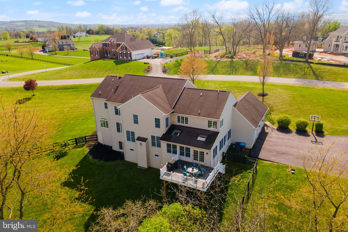 15058 BANKFIELD DR, WATERFORD, Virginia 20197, 5 Bedrooms Bedrooms, ,6 BathroomsBathrooms,Residential,For sale,15058 BANKFIELD DR,VALO2113216 MLS # VALO2113216