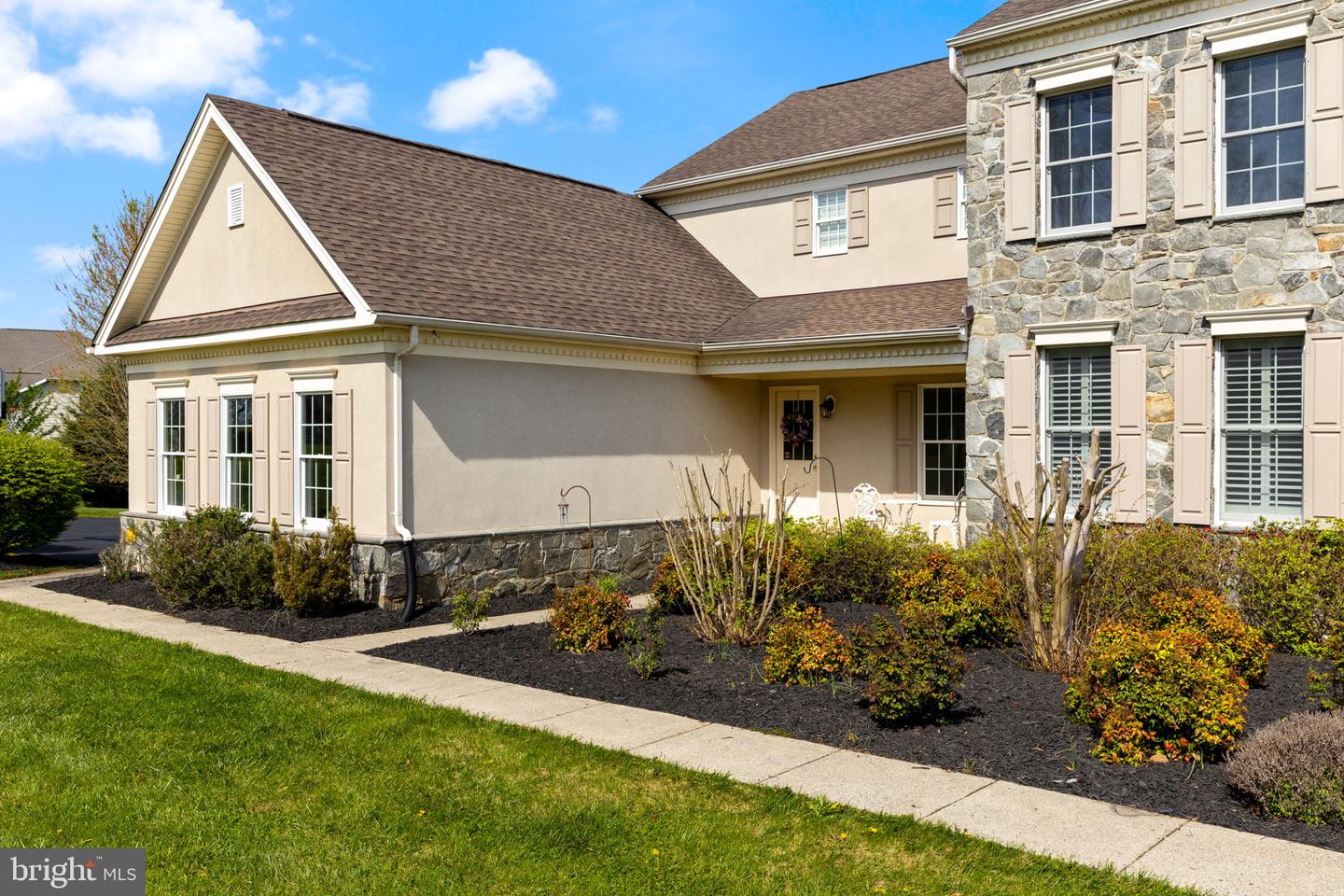 15058 BANKFIELD DR, WATERFORD, Virginia 20197, 5 Bedrooms Bedrooms, ,6 BathroomsBathrooms,Residential,For sale,15058 BANKFIELD DR,VALO2113216 MLS # VALO2113216