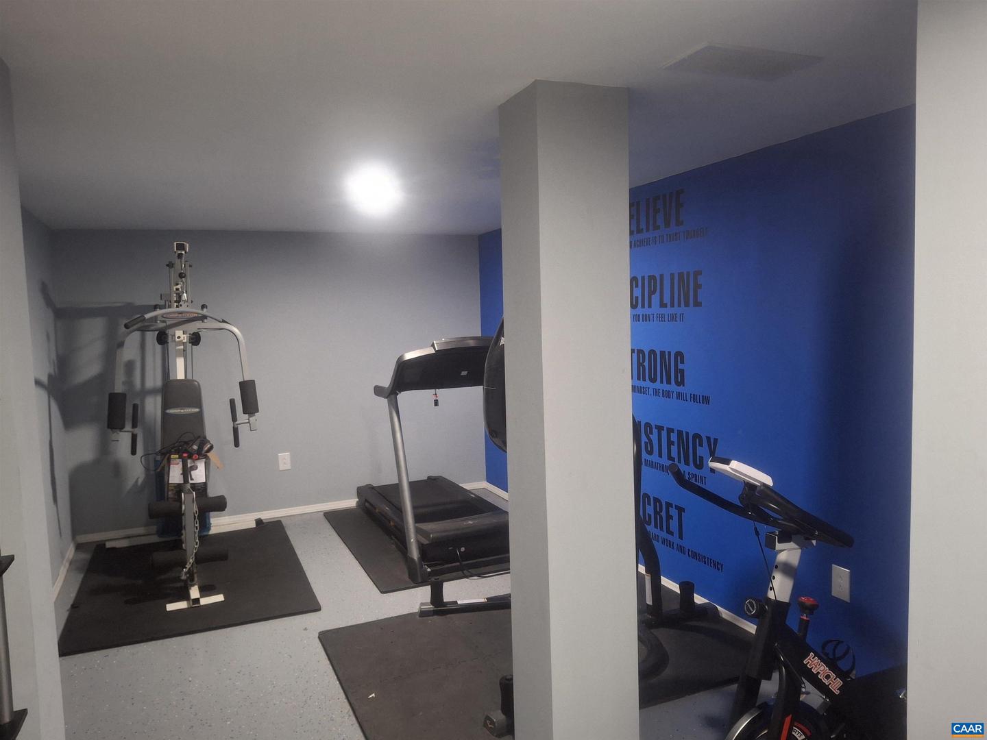 76 OLD CURDSVILLE RD, FARMVILLE, Virginia 23901, 5 Bedrooms Bedrooms, ,2 BathroomsBathrooms,Residential,For sale,76 OLD CURDSVILLE RD,672128 MLS # 672128