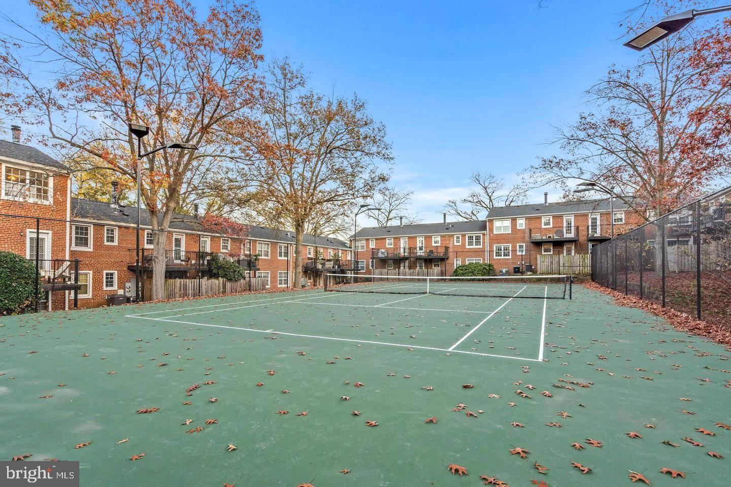 4617-B 28TH RD S #B, ARLINGTON, Virginia 22206, 2 Bedrooms Bedrooms, ,1 BathroomBathrooms,Residential,For sale,4617-B 28TH RD S #B,VAAR2067248 MLS # VAAR2067248