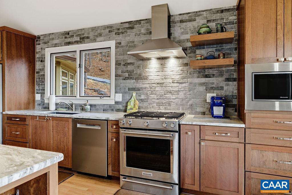 2224 LAUREL SPRINGS DR, WINTERGREEN, Virginia 22967, 4 Bedrooms Bedrooms, ,3 BathroomsBathrooms,Residential,For sale,2224 LAUREL SPRINGS DR,672118 MLS # 672118