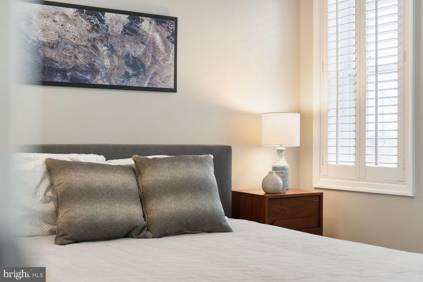 4529 NEW HAMPSHIRE AVE NW, WASHINGTON, District Of Columbia 20011, 4 Bedrooms Bedrooms, ,3 BathroomsBathrooms,Residential,For sale,4529 NEW HAMPSHIRE AVE NW,DCDC2239360 MLS # DCDC2239360