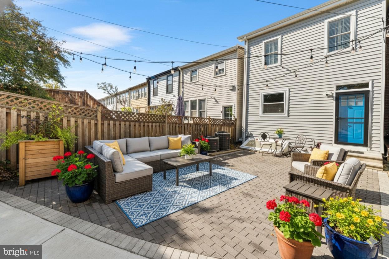 4529 NEW HAMPSHIRE AVE NW, WASHINGTON, District Of Columbia 20011, 4 Bedrooms Bedrooms, ,3 BathroomsBathrooms,Residential,For sale,4529 NEW HAMPSHIRE AVE NW,DCDC2239360 MLS # DCDC2239360