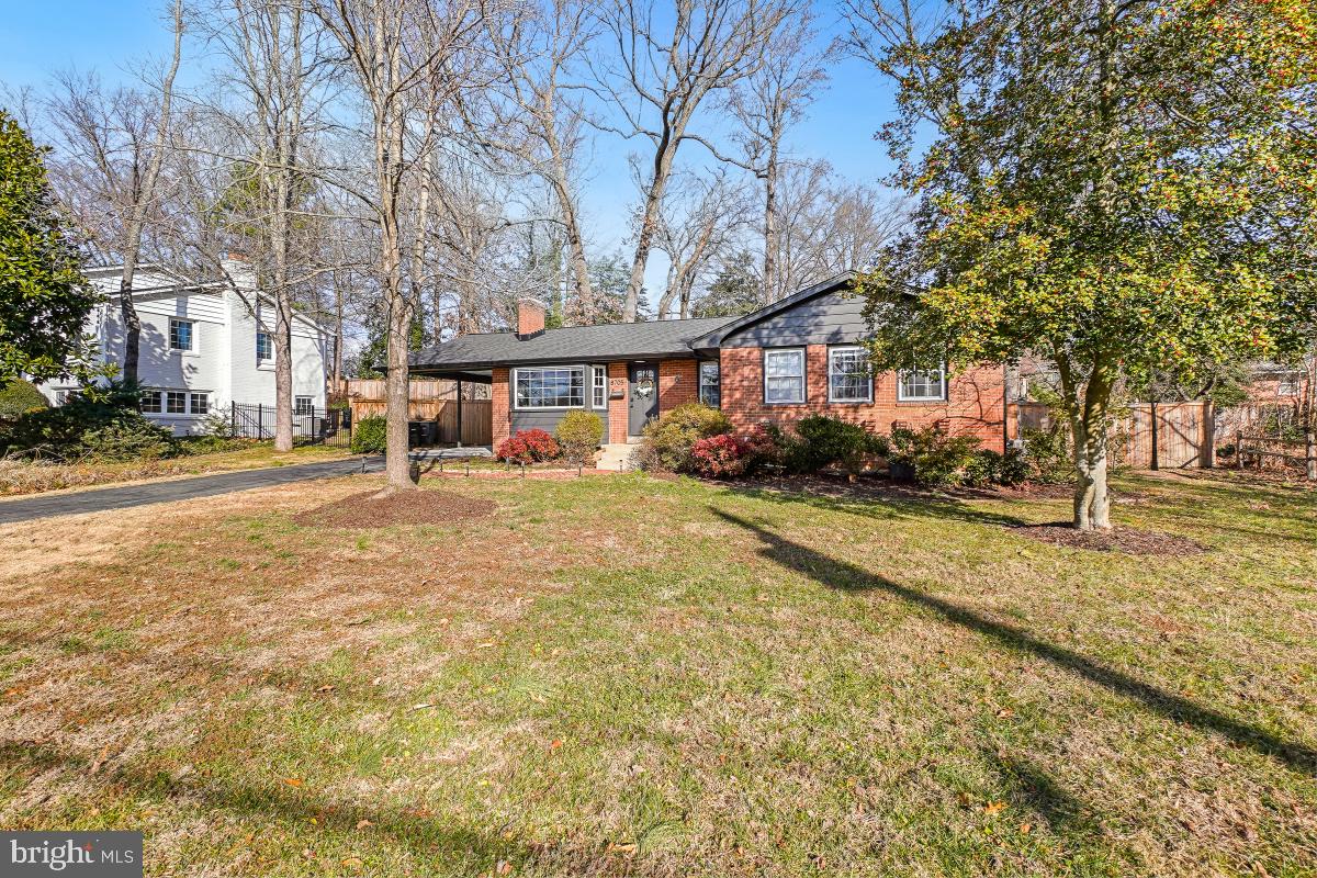 8705 STOCKTON PKWY, ALEXANDRIA, Virginia 22308, 3 Bedrooms Bedrooms, 14 Rooms Rooms,3 BathroomsBathrooms,Residential,For sale,8705 STOCKTON PKWY,VAFX2283820 MLS # VAFX2283820 8705 STOCKTON PKWY, ALEXANDRIA, Virginia 22308, 3 Bedrooms Bedrooms, 14 Rooms Rooms,3 BathroomsBathrooms,Residential,For sale,8705 STOCKTON PKWY,VAFX2283820 MLS # VAFX2283820