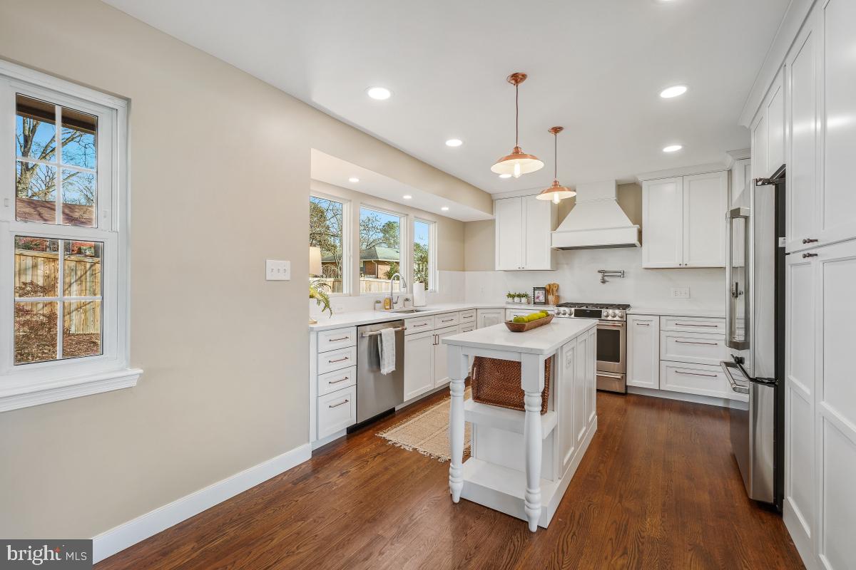 8705 STOCKTON PKWY, ALEXANDRIA, Virginia 22308, 3 Bedrooms Bedrooms, 14 Rooms Rooms,3 BathroomsBathrooms,Residential,For sale,8705 STOCKTON PKWY,VAFX2283820 MLS # VAFX2283820 8705 STOCKTON PKWY, ALEXANDRIA, Virginia 22308, 3 Bedrooms Bedrooms, 14 Rooms Rooms,3 BathroomsBathrooms,Residential,For sale,8705 STOCKTON PKWY,VAFX2283820 MLS # VAFX2283820