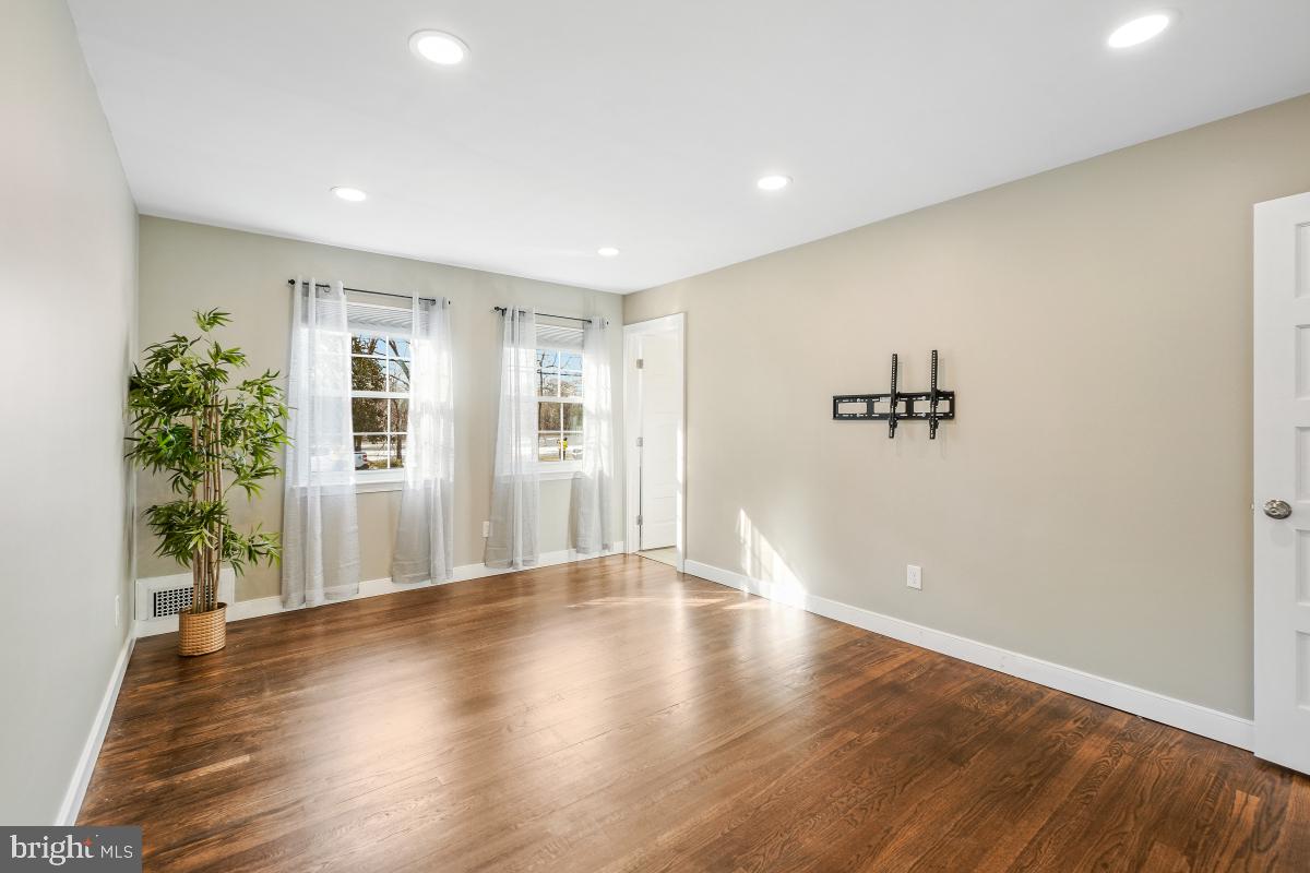 8705 STOCKTON PKWY, ALEXANDRIA, Virginia 22308, 3 Bedrooms Bedrooms, 14 Rooms Rooms,3 BathroomsBathrooms,Residential,For sale,8705 STOCKTON PKWY,VAFX2283820 MLS # VAFX2283820 8705 STOCKTON PKWY, ALEXANDRIA, Virginia 22308, 3 Bedrooms Bedrooms, 14 Rooms Rooms,3 BathroomsBathrooms,Residential,For sale,8705 STOCKTON PKWY,VAFX2283820 MLS # VAFX2283820