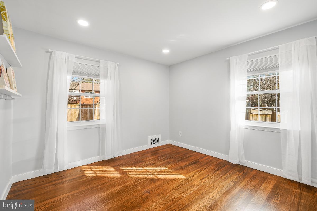 8705 STOCKTON PKWY, ALEXANDRIA, Virginia 22308, 3 Bedrooms Bedrooms, 14 Rooms Rooms,3 BathroomsBathrooms,Residential,For sale,8705 STOCKTON PKWY,VAFX2283820 MLS # VAFX2283820 8705 STOCKTON PKWY, ALEXANDRIA, Virginia 22308, 3 Bedrooms Bedrooms, 14 Rooms Rooms,3 BathroomsBathrooms,Residential,For sale,8705 STOCKTON PKWY,VAFX2283820 MLS # VAFX2283820