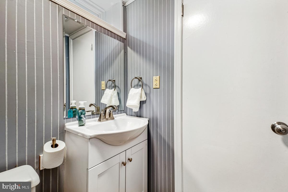 8705 STOCKTON PKWY, ALEXANDRIA, Virginia 22308, 3 Bedrooms Bedrooms, 14 Rooms Rooms,3 BathroomsBathrooms,Residential,For sale,8705 STOCKTON PKWY,VAFX2283820 MLS # VAFX2283820 8705 STOCKTON PKWY, ALEXANDRIA, Virginia 22308, 3 Bedrooms Bedrooms, 14 Rooms Rooms,3 BathroomsBathrooms,Residential,For sale,8705 STOCKTON PKWY,VAFX2283820 MLS # VAFX2283820