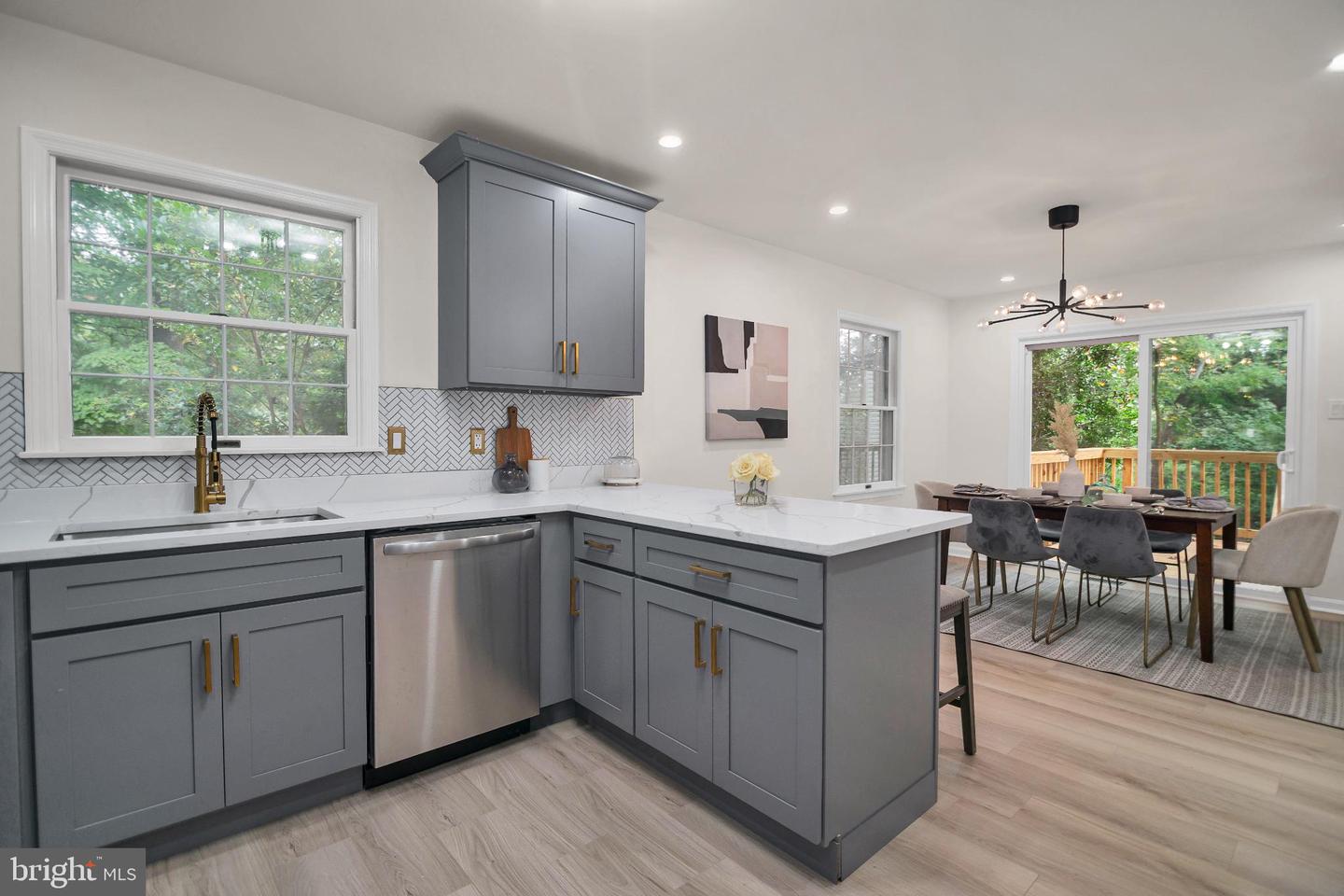 5809 SHANA PL, BURKE, Virginia 22015, 3 Bedrooms Bedrooms, 7 Rooms Rooms,3 BathroomsBathrooms,Residential,For sale,5809 SHANA PL,VAFX2283704 MLS # VAFX2283704 5809 SHANA PL, BURKE, Virginia 22015, 3 Bedrooms Bedrooms, 7 Rooms Rooms,3 BathroomsBathrooms,Residential,For sale,5809 SHANA PL,VAFX2283704 MLS # VAFX2283704