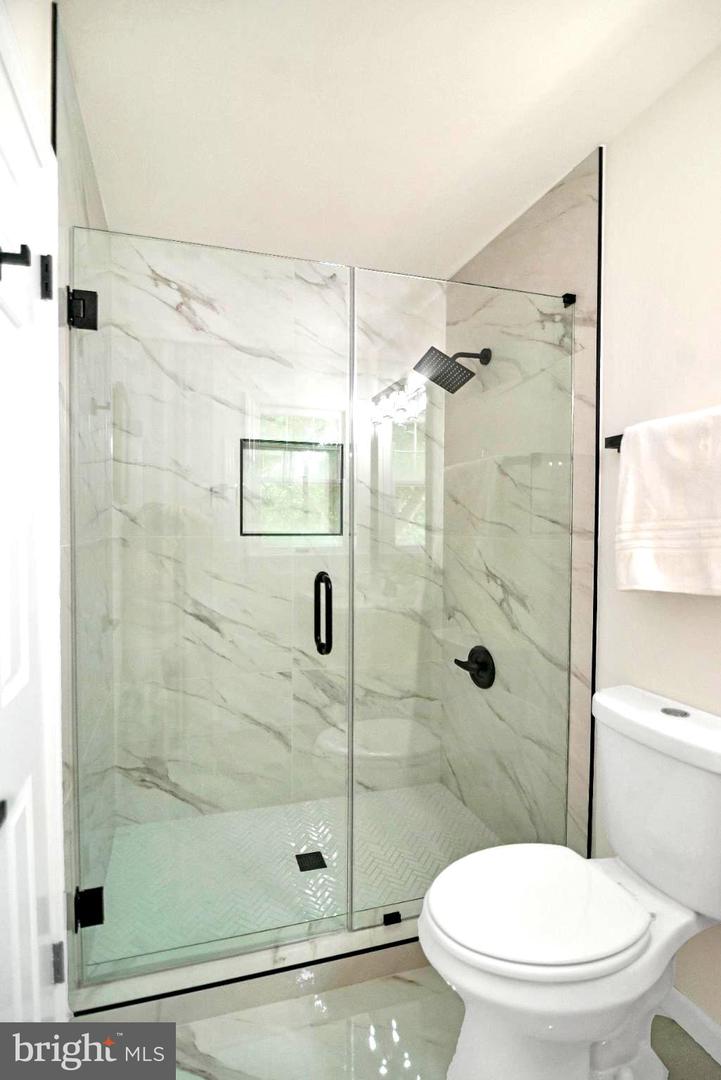 5809 SHANA PL, BURKE, Virginia 22015, 3 Bedrooms Bedrooms, 7 Rooms Rooms,3 BathroomsBathrooms,Residential,For sale,5809 SHANA PL,VAFX2283704 MLS # VAFX2283704 5809 SHANA PL, BURKE, Virginia 22015, 3 Bedrooms Bedrooms, 7 Rooms Rooms,3 BathroomsBathrooms,Residential,For sale,5809 SHANA PL,VAFX2283704 MLS # VAFX2283704