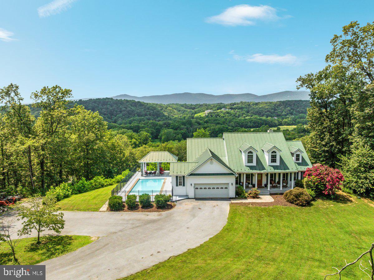 400 DEER RUN CIR, FRONT ROYAL, Virginia 22630, 4 Bedrooms Bedrooms, ,3 BathroomsBathrooms,Residential,For sale,400 DEER RUN CIR,VAWR2013022 MLS # VAWR2013022