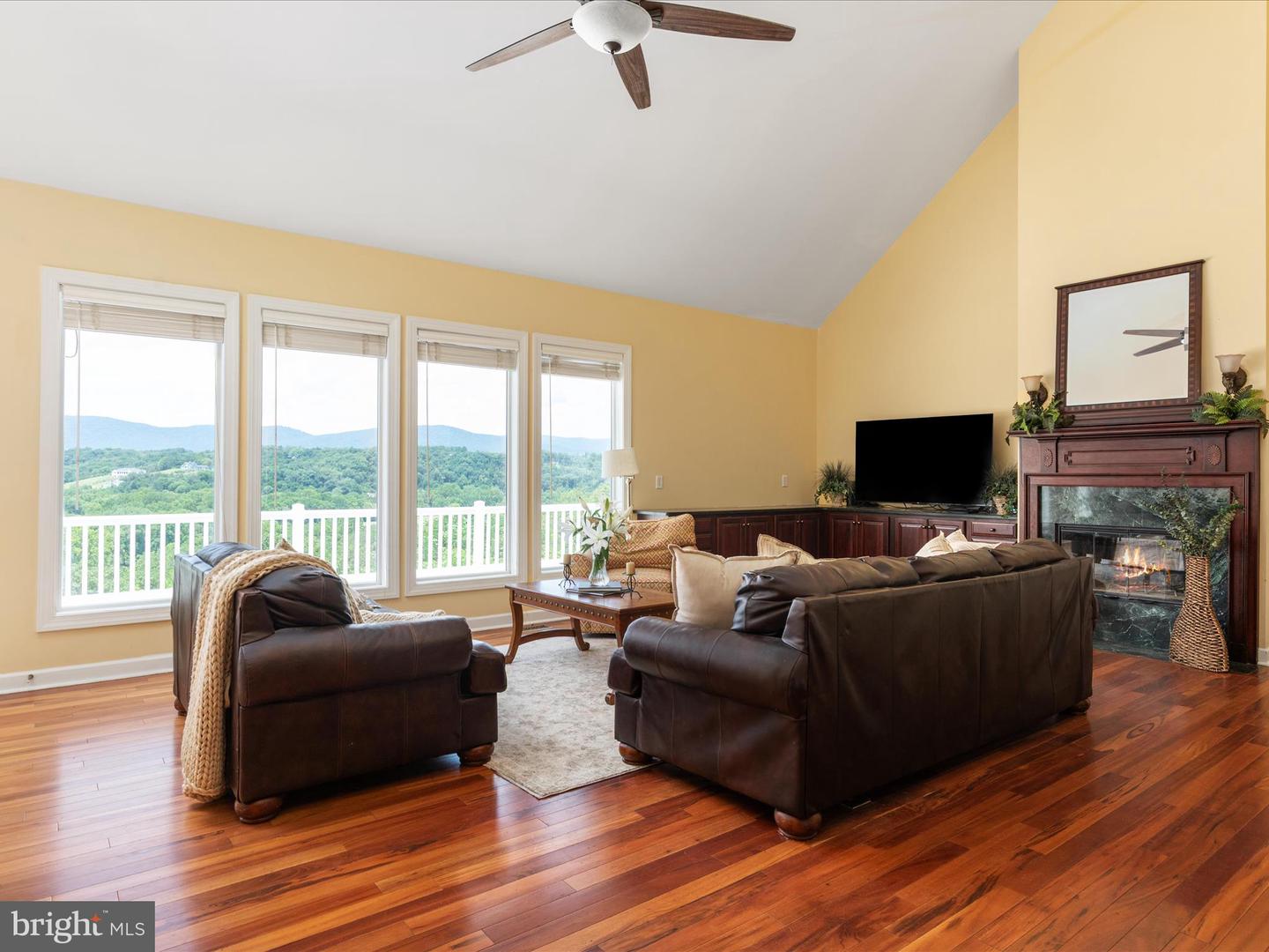 400 DEER RUN CIR, FRONT ROYAL, Virginia 22630, 4 Bedrooms Bedrooms, ,3 BathroomsBathrooms,Residential,For sale,400 DEER RUN CIR,VAWR2013022 MLS # VAWR2013022