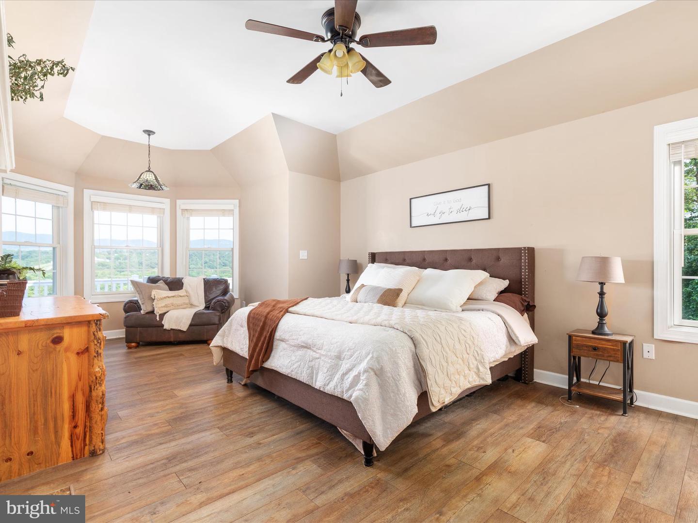 400 DEER RUN CIR, FRONT ROYAL, Virginia 22630, 4 Bedrooms Bedrooms, ,3 BathroomsBathrooms,Residential,For sale,400 DEER RUN CIR,VAWR2013022 MLS # VAWR2013022