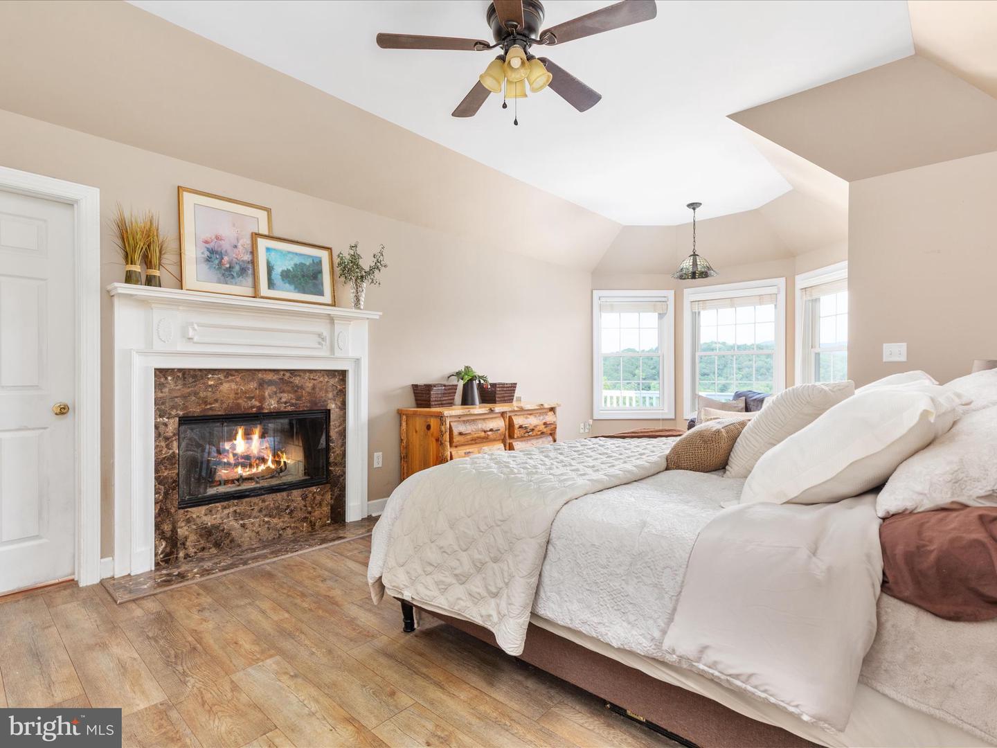 400 DEER RUN CIR, FRONT ROYAL, Virginia 22630, 4 Bedrooms Bedrooms, ,3 BathroomsBathrooms,Residential,For sale,400 DEER RUN CIR,VAWR2013022 MLS # VAWR2013022