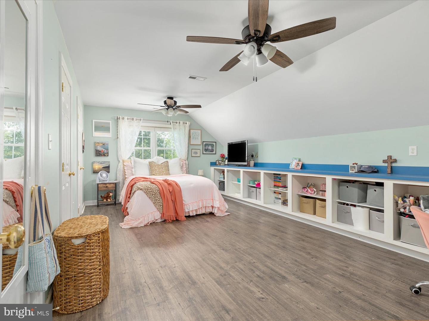 400 DEER RUN CIR, FRONT ROYAL, Virginia 22630, 4 Bedrooms Bedrooms, ,3 BathroomsBathrooms,Residential,For sale,400 DEER RUN CIR,VAWR2013022 MLS # VAWR2013022