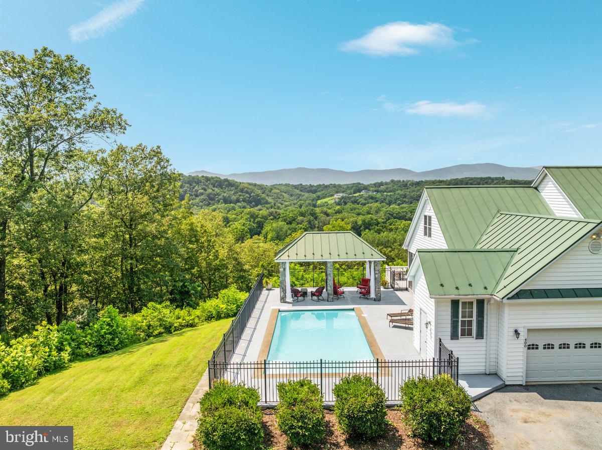 400 DEER RUN CIR, FRONT ROYAL, Virginia 22630, 4 Bedrooms Bedrooms, ,3 BathroomsBathrooms,Residential,For sale,400 DEER RUN CIR,VAWR2013022 MLS # VAWR2013022