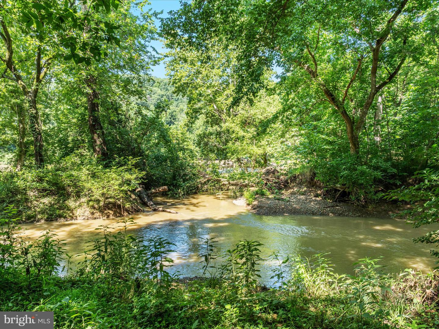 400 DEER RUN CIR, FRONT ROYAL, Virginia 22630, 4 Bedrooms Bedrooms, ,3 BathroomsBathrooms,Residential,For sale,400 DEER RUN CIR,VAWR2013022 MLS # VAWR2013022