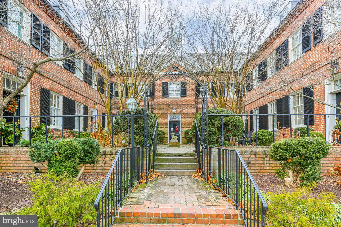 1216 SOPHIA ST, FREDERICKSBURG, Virginia 22401, 3 Bedrooms Bedrooms, ,2 BathroomsBathrooms,Residential,For sale,1216 SOPHIA ST,VAFB2009468 MLS # VAFB2009468