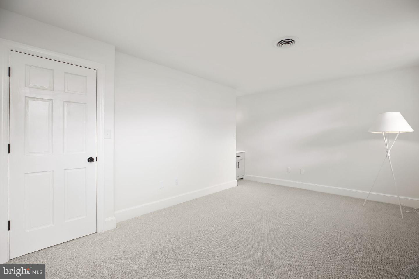 1216 SOPHIA ST, FREDERICKSBURG, Virginia 22401, 3 Bedrooms Bedrooms, ,2 BathroomsBathrooms,Residential,For sale,1216 SOPHIA ST,VAFB2009468 MLS # VAFB2009468