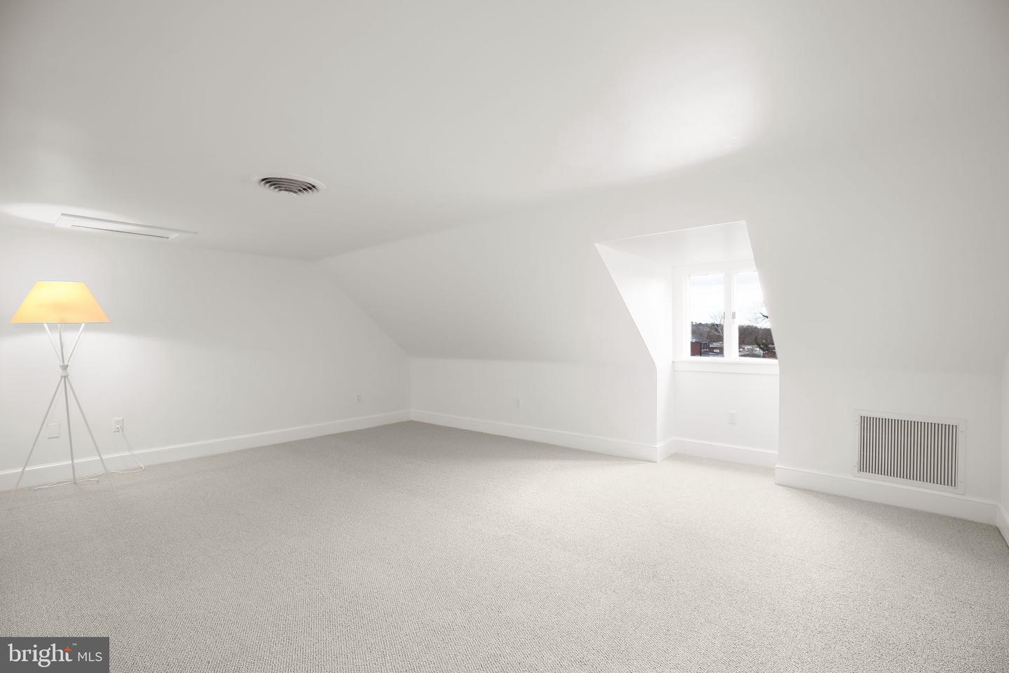 1216 SOPHIA ST, FREDERICKSBURG, Virginia 22401, 3 Bedrooms Bedrooms, ,2 BathroomsBathrooms,Residential,For sale,1216 SOPHIA ST,VAFB2009468 MLS # VAFB2009468