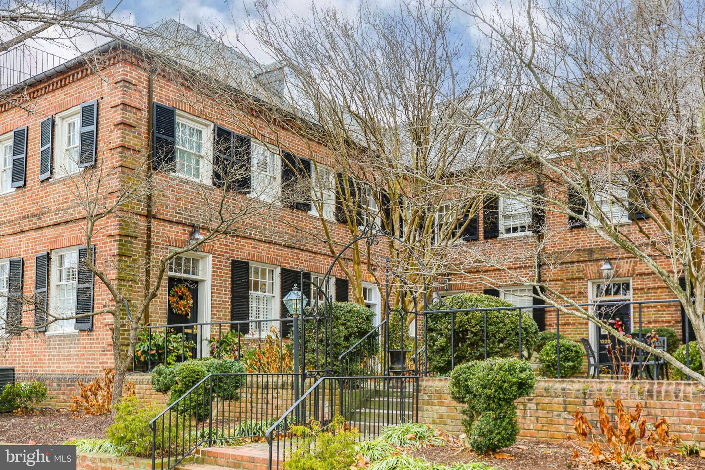 1216 SOPHIA ST, FREDERICKSBURG, Virginia 22401, 3 Bedrooms Bedrooms, ,2 BathroomsBathrooms,Residential,For sale,1216 SOPHIA ST,VAFB2009468 MLS # VAFB2009468