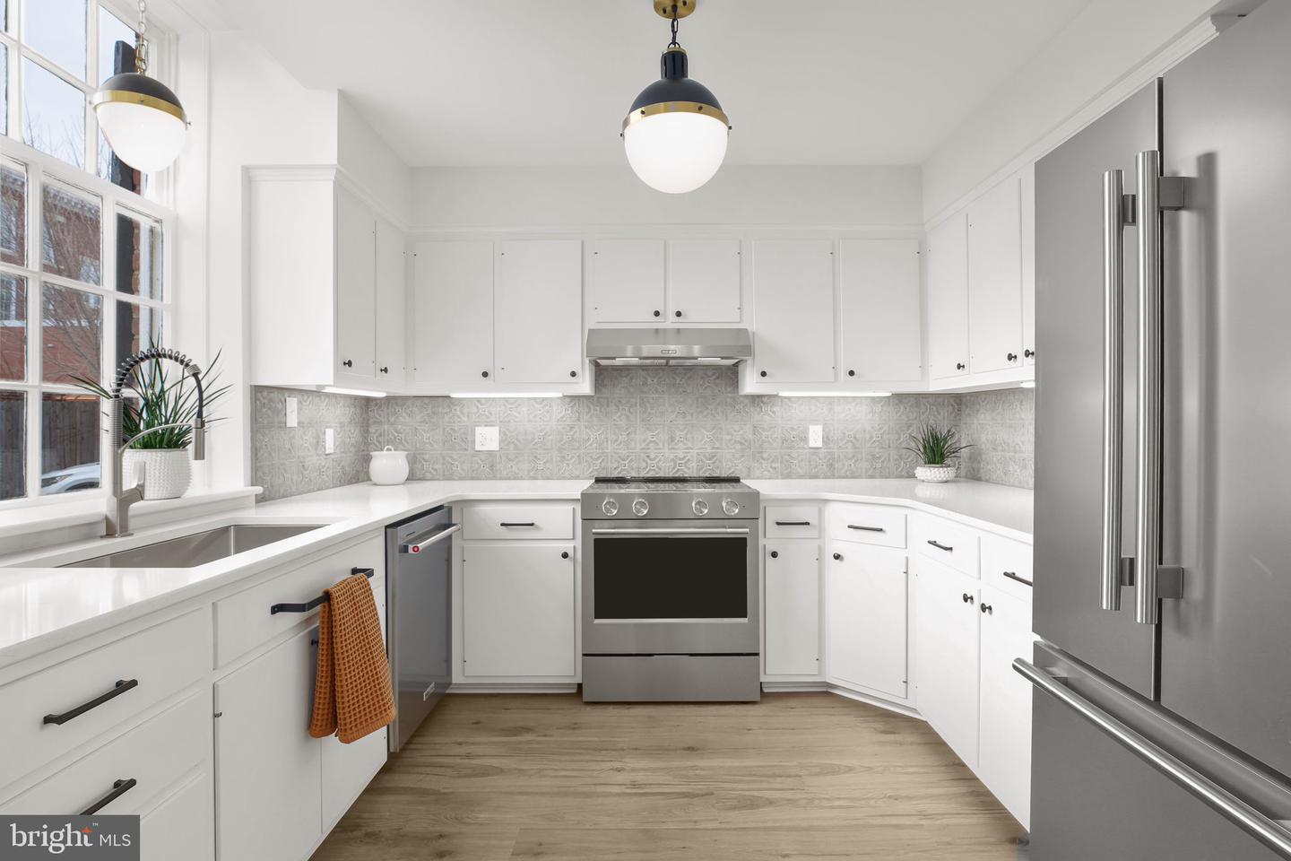 1216 SOPHIA ST, FREDERICKSBURG, Virginia 22401, 3 Bedrooms Bedrooms, ,2 BathroomsBathrooms,Residential,For sale,1216 SOPHIA ST,VAFB2009468 MLS # VAFB2009468