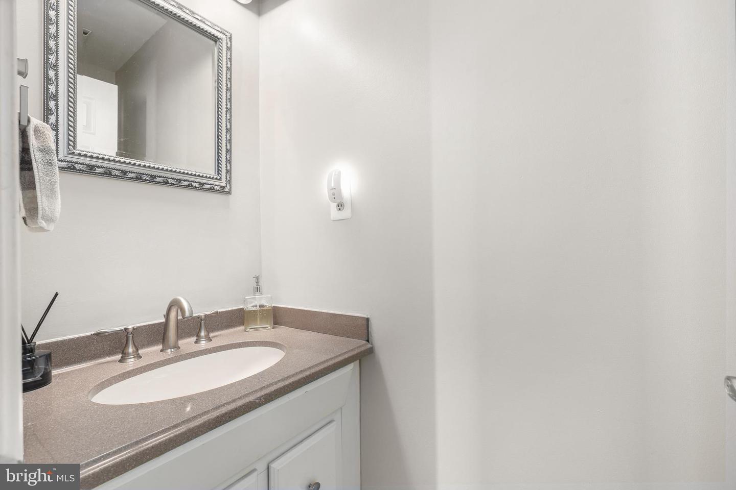 9235 LEES RIDGE RD, WARRENTON, Virginia 20186, 4 Bedrooms Bedrooms, ,2 BathroomsBathrooms,Residential,For sale,9235 LEES RIDGE RD,VAFQ2020026 MLS # VAFQ2020026