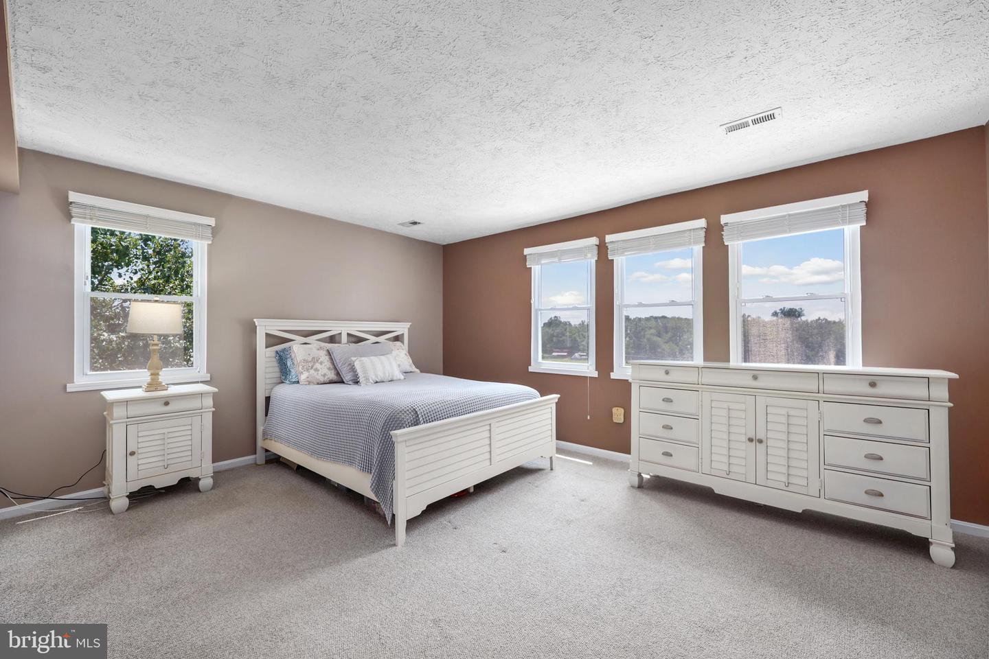 9235 LEES RIDGE RD, WARRENTON, Virginia 20186, 4 Bedrooms Bedrooms, ,2 BathroomsBathrooms,Residential,For sale,9235 LEES RIDGE RD,VAFQ2020026 MLS # VAFQ2020026