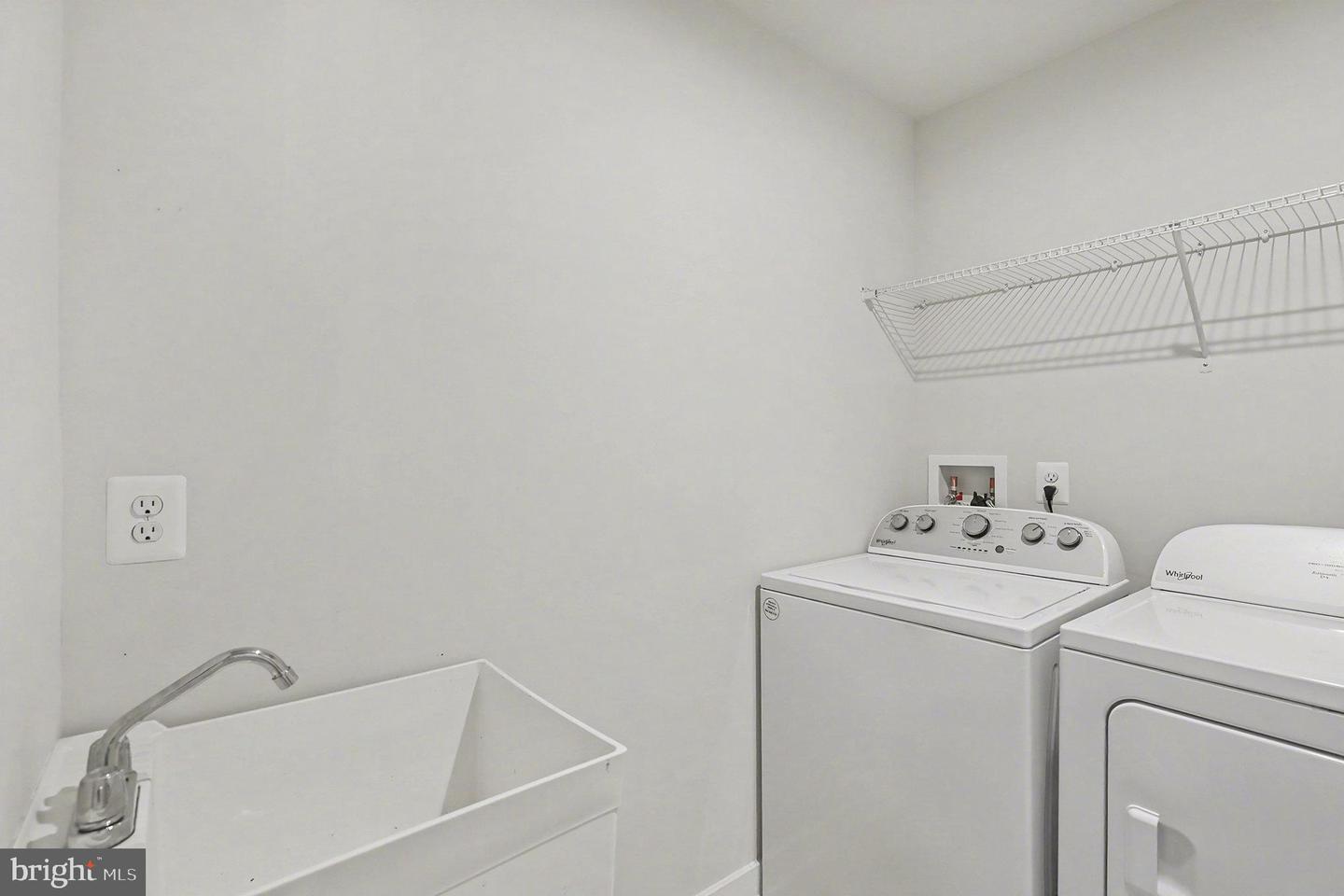 3611 TWIN LAKE BLVD, LOCUST GROVE, Virginia 22508, 3 Bedrooms Bedrooms, ,2 BathroomsBathrooms,Residential,For sale,3611 TWIN LAKE BLVD,VAOR2013046 MLS # VAOR2013046