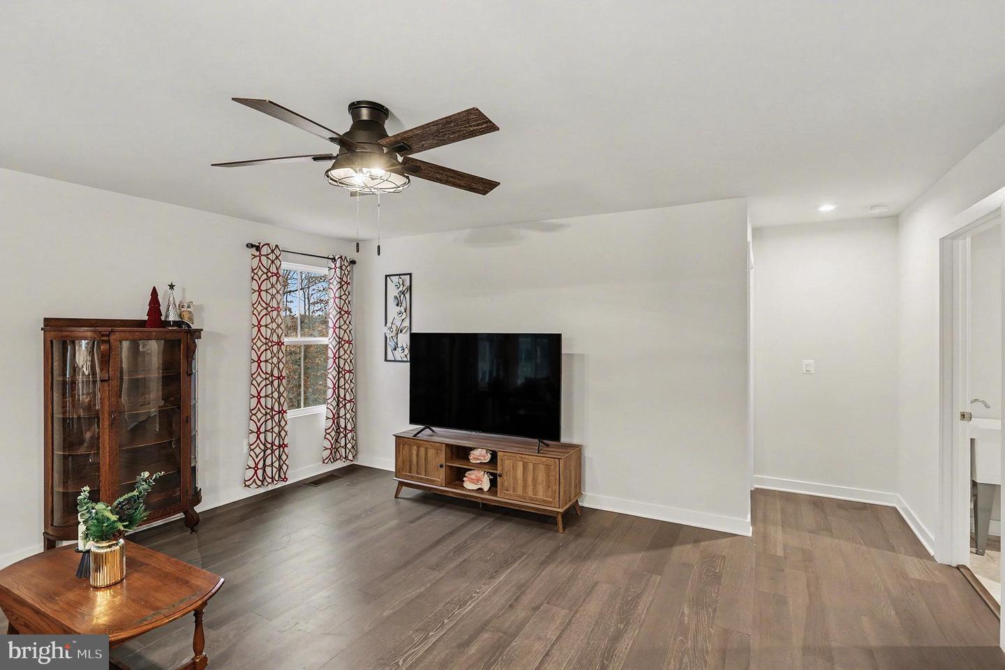 3611 TWIN LAKE BLVD, LOCUST GROVE, Virginia 22508, 3 Bedrooms Bedrooms, ,2 BathroomsBathrooms,Residential,For sale,3611 TWIN LAKE BLVD,VAOR2013046 MLS # VAOR2013046