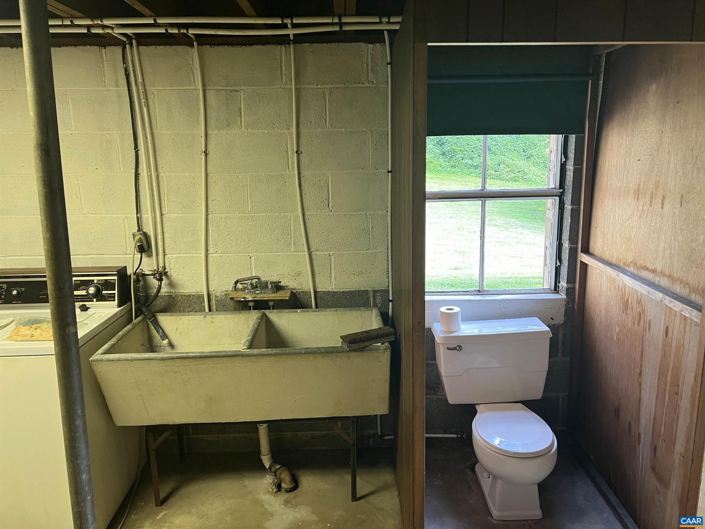 1320 AVON ST, CHARLOTTESVILLE, Virginia 22902, 2 Bedrooms Bedrooms, ,1 BathroomBathrooms,Residential,For sale,1320 AVON ST,672123 MLS # 672123