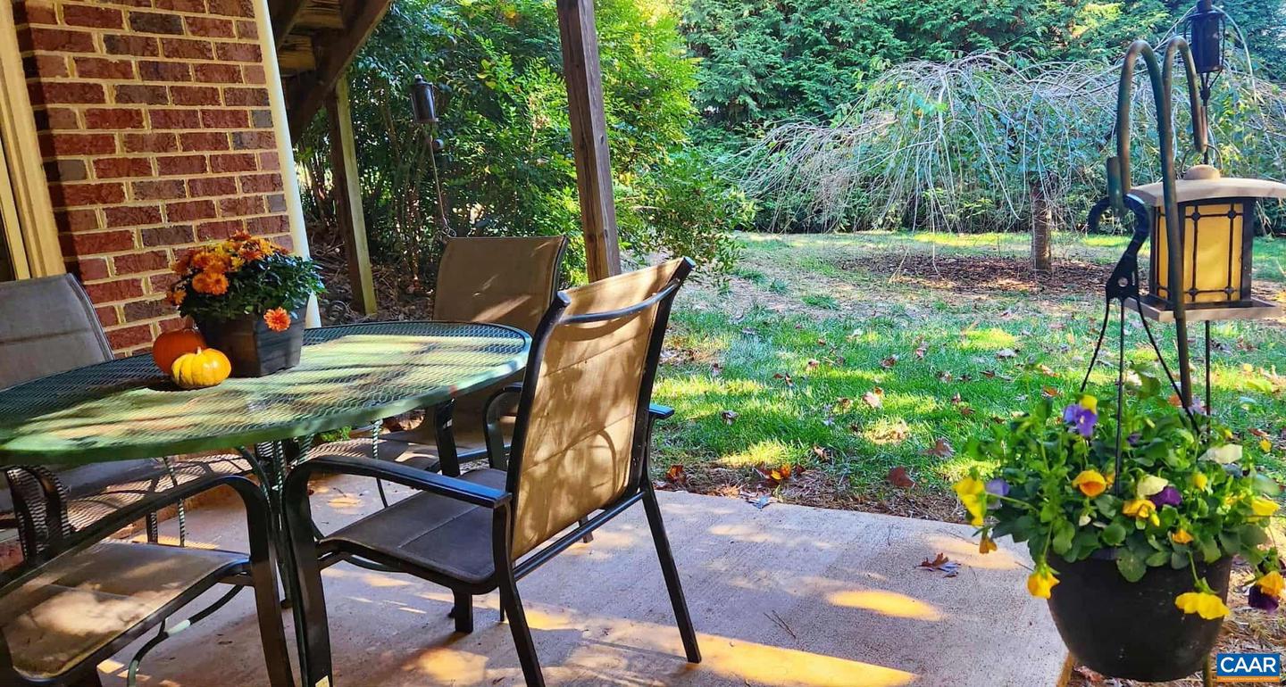 2 FOREST CT, ZION CROSSROADS, Virginia 22942, 5 Bedrooms Bedrooms, ,3 BathroomsBathrooms,Residential,For sale,2 FOREST CT,672124 MLS # 672124