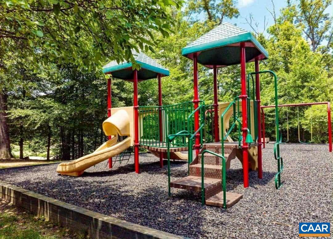 2 FOREST CT, ZION CROSSROADS, Virginia 22942, 5 Bedrooms Bedrooms, ,3 BathroomsBathrooms,Residential,For sale,2 FOREST CT,672124 MLS # 672124