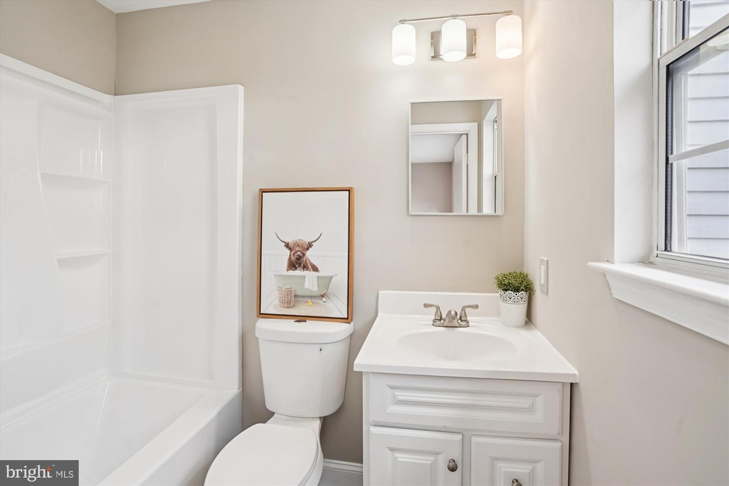 503 RICHMOND SQ NE, LEESBURG, Virginia 20176, 4 Bedrooms Bedrooms, ,3 BathroomsBathrooms,Residential,For sale,503 RICHMOND SQ NE,VALO2113212 MLS # VALO2113212