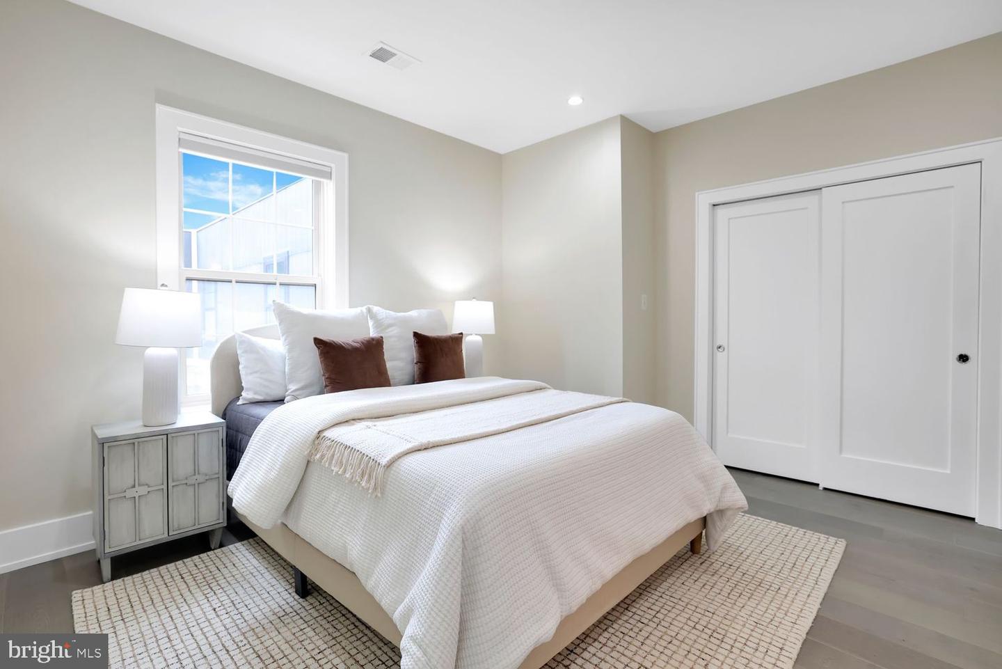 16 17TH ST NE #312, WASHINGTON, District Of Columbia 20002, 2 Bedrooms Bedrooms, ,2 BathroomsBathrooms,Residential,For sale,16 17TH ST NE #312,DCDC2239340 MLS # DCDC2239340