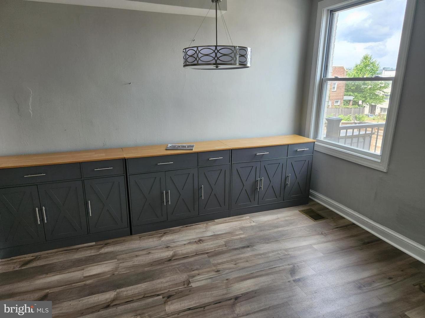 1702 LANG PL NE, WASHINGTON, District Of Columbia 20002, 2 Bedrooms Bedrooms, ,2 BathroomsBathrooms,Residential,For sale,1702 LANG PL NE,DCDC2239348 MLS # DCDC2239348