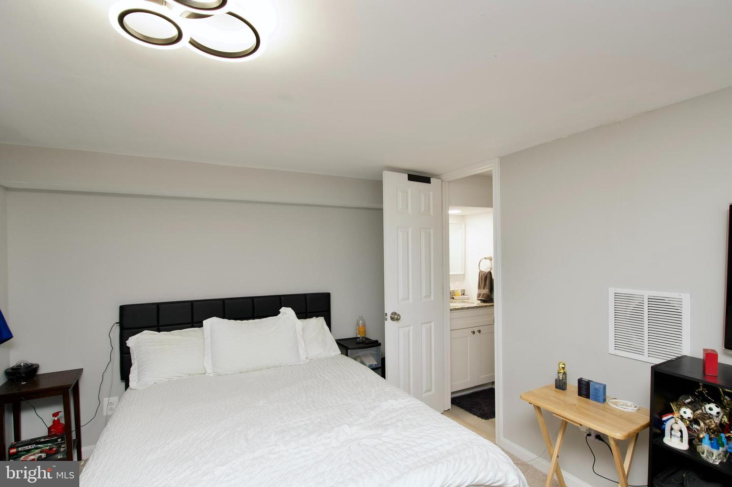 1702 LANG PL NE, WASHINGTON, District Of Columbia 20002, 2 Bedrooms Bedrooms, ,2 BathroomsBathrooms,Residential,For sale,1702 LANG PL NE,DCDC2239348 MLS # DCDC2239348