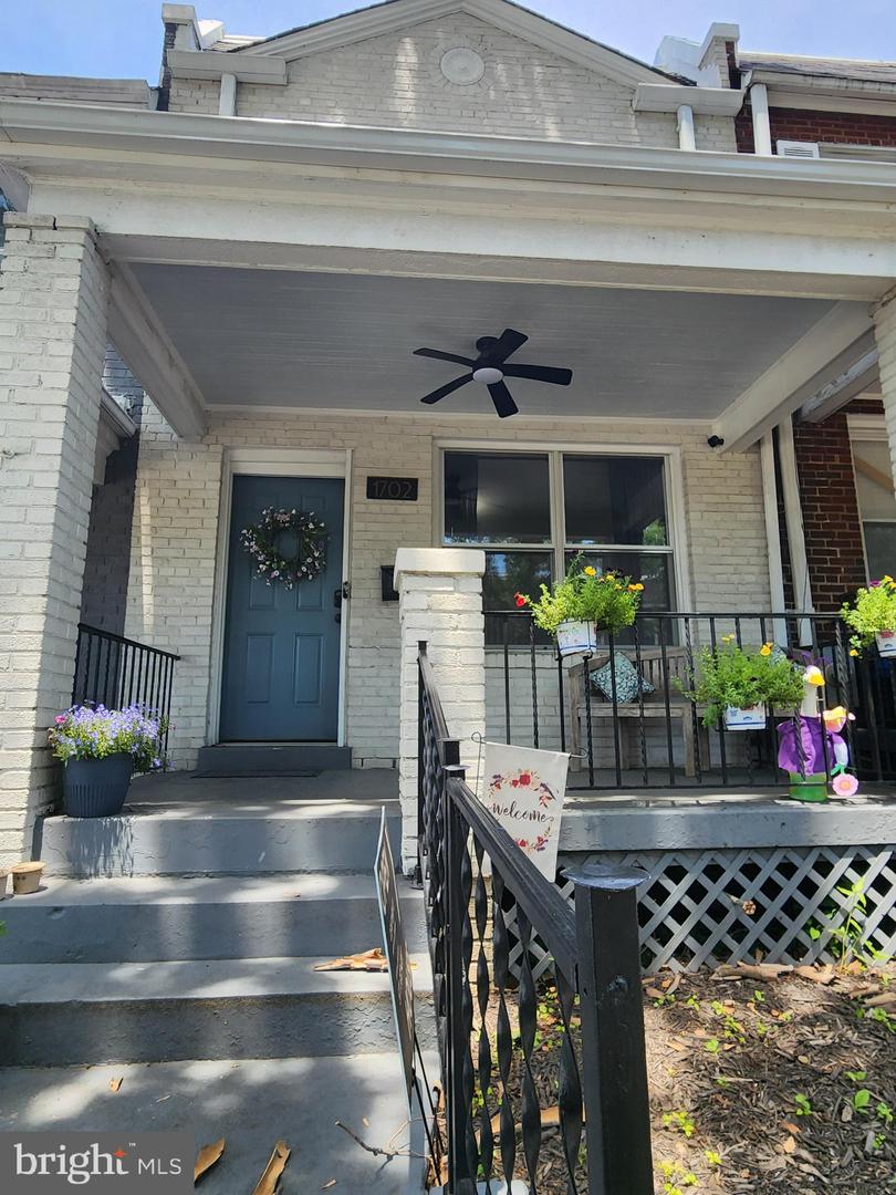 1702 LANG PL NE, WASHINGTON, District Of Columbia 20002, 2 Bedrooms Bedrooms, ,2 BathroomsBathrooms,Residential,For sale,1702 LANG PL NE,DCDC2239348 MLS # DCDC2239348