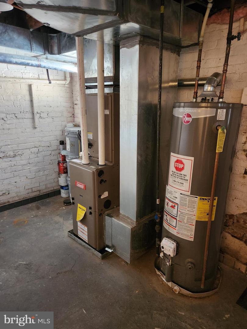 1702 LANG PL NE, WASHINGTON, District Of Columbia 20002, 2 Bedrooms Bedrooms, ,2 BathroomsBathrooms,Residential,For sale,1702 LANG PL NE,DCDC2239348 MLS # DCDC2239348