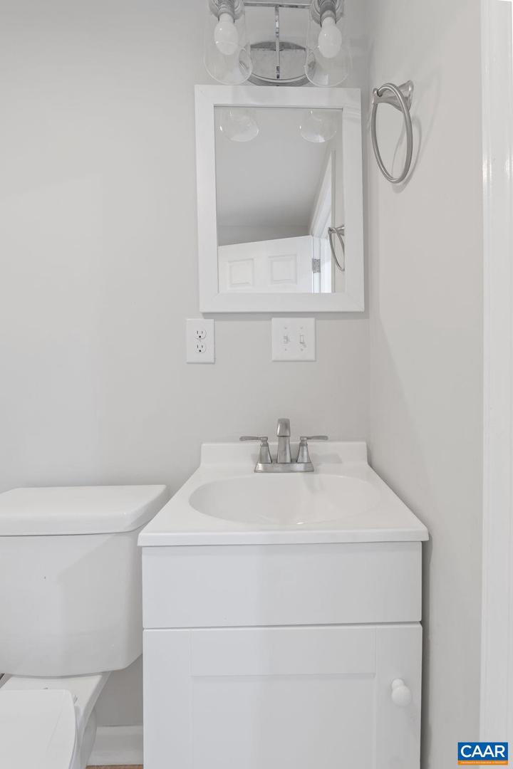 4292 WEST RIVER RD, SCOTTSVILLE, Virginia 24590, 3 Bedrooms Bedrooms, ,2 BathroomsBathrooms,Residential,For sale,4292 WEST RIVER RD,672135 MLS # 672135 4292 WEST RIVER RD, SCOTTSVILLE, Virginia 24590, 3 Bedrooms Bedrooms, ,2 BathroomsBathrooms,Residential,For sale,4292 WEST RIVER RD,672135 MLS # 672135