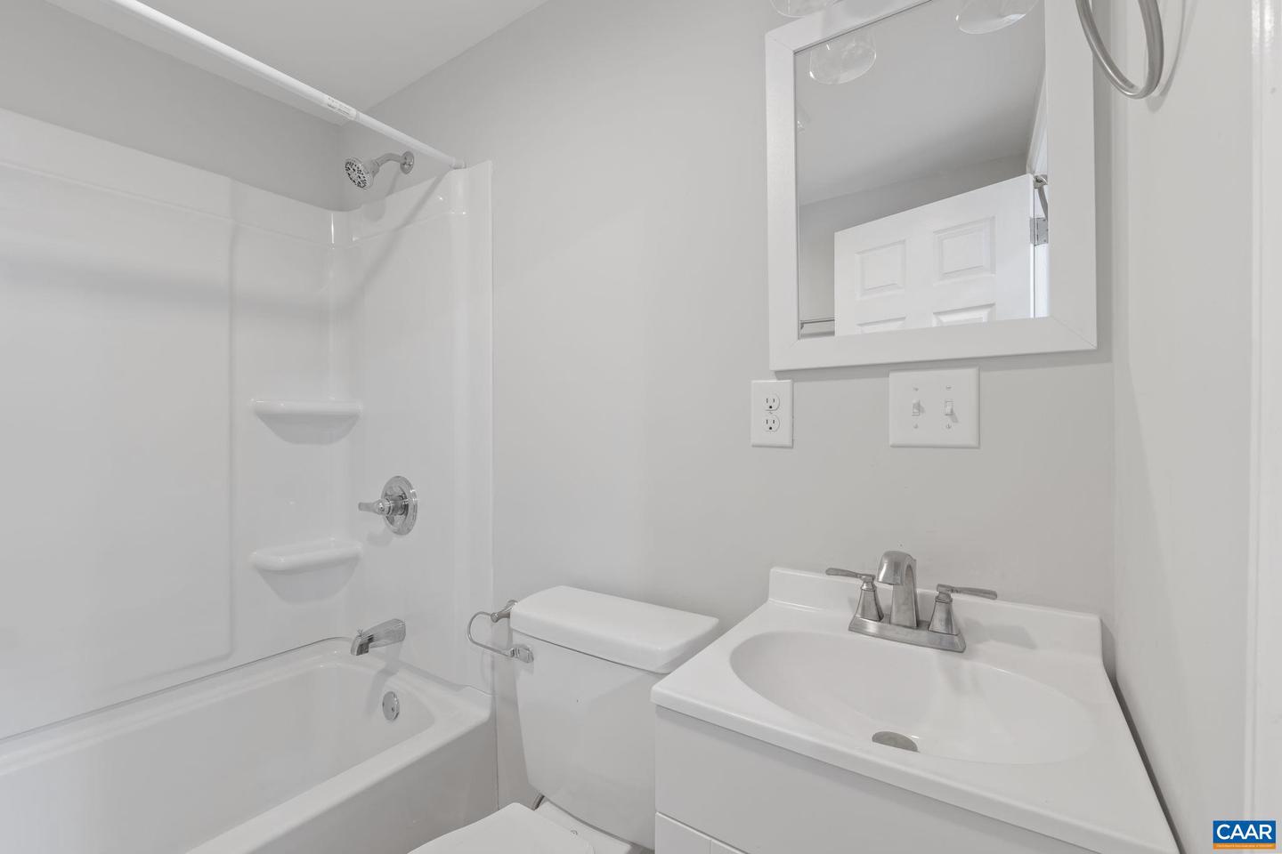 4292 WEST RIVER RD, SCOTTSVILLE, Virginia 24590, 3 Bedrooms Bedrooms, ,2 BathroomsBathrooms,Residential,For sale,4292 WEST RIVER RD,672135 MLS # 672135 4292 WEST RIVER RD, SCOTTSVILLE, Virginia 24590, 3 Bedrooms Bedrooms, ,2 BathroomsBathrooms,Residential,For sale,4292 WEST RIVER RD,672135 MLS # 672135