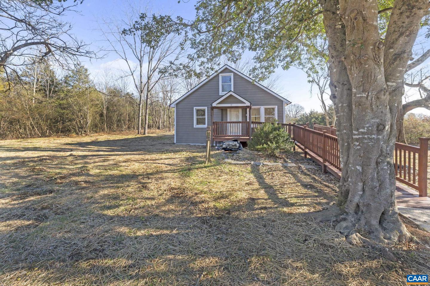 4292 WEST RIVER RD, SCOTTSVILLE, Virginia 24590, 3 Bedrooms Bedrooms, ,2 BathroomsBathrooms,Residential,For sale,4292 WEST RIVER RD,672135 MLS # 672135 4292 WEST RIVER RD, SCOTTSVILLE, Virginia 24590, 3 Bedrooms Bedrooms, ,2 BathroomsBathrooms,Residential,For sale,4292 WEST RIVER RD,672135 MLS # 672135