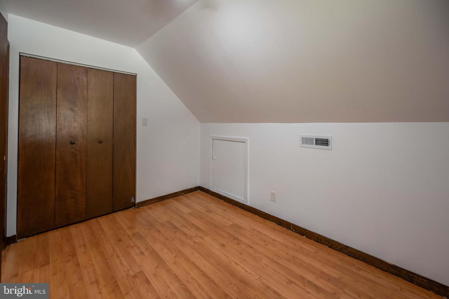 9323 EDINGTON DR, NORTH CHESTERFIELD, Virginia 23237, 4 Bedrooms Bedrooms, 10 Rooms Rooms,2 BathroomsBathrooms,Residential,For sale,9323 EDINGTON DR,VACF2001344 MLS # VACF2001344