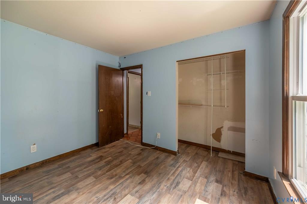 9323 EDINGTON DR, NORTH CHESTERFIELD, Virginia 23237, 4 Bedrooms Bedrooms, 10 Rooms Rooms,2 BathroomsBathrooms,Residential,For sale,9323 EDINGTON DR,VACF2001344 MLS # VACF2001344